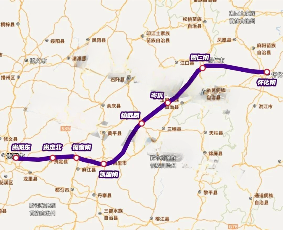 沪昆高铁贵州东段没有过境铜仁主城区是一个遗憾，这个与湖南和贵州的博弈有一些关系。