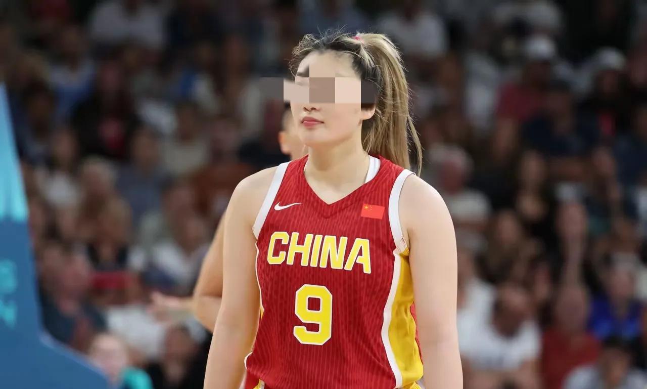 中国篮球传来4个不得不说的最新消息：
1、第一个：2025年女篮亚洲杯公布分组