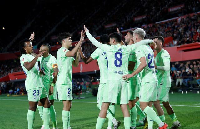 51！61！足坛一夜2场惨案：巴萨结束3场不胜+米兰大胜拜仁出局