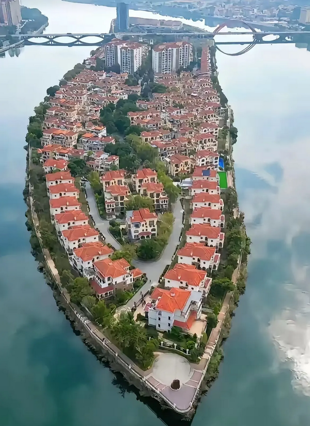 建得好好的，现在又拆了，可惜了