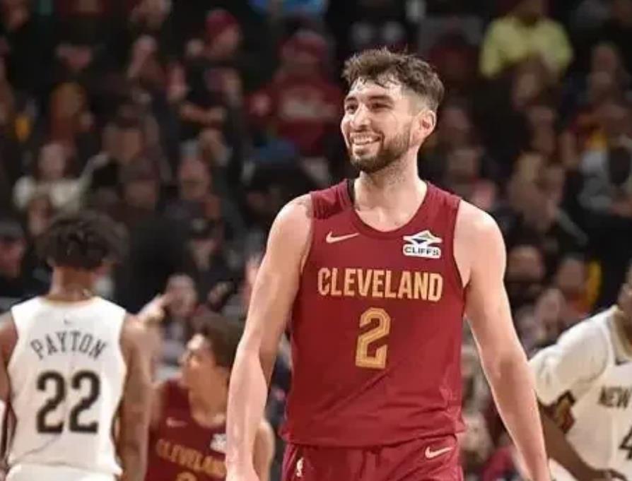 骑士队128比100大胜鹈鹕，这2位籍籍无名的锋线立了大功！

1、杰罗姆，前勇