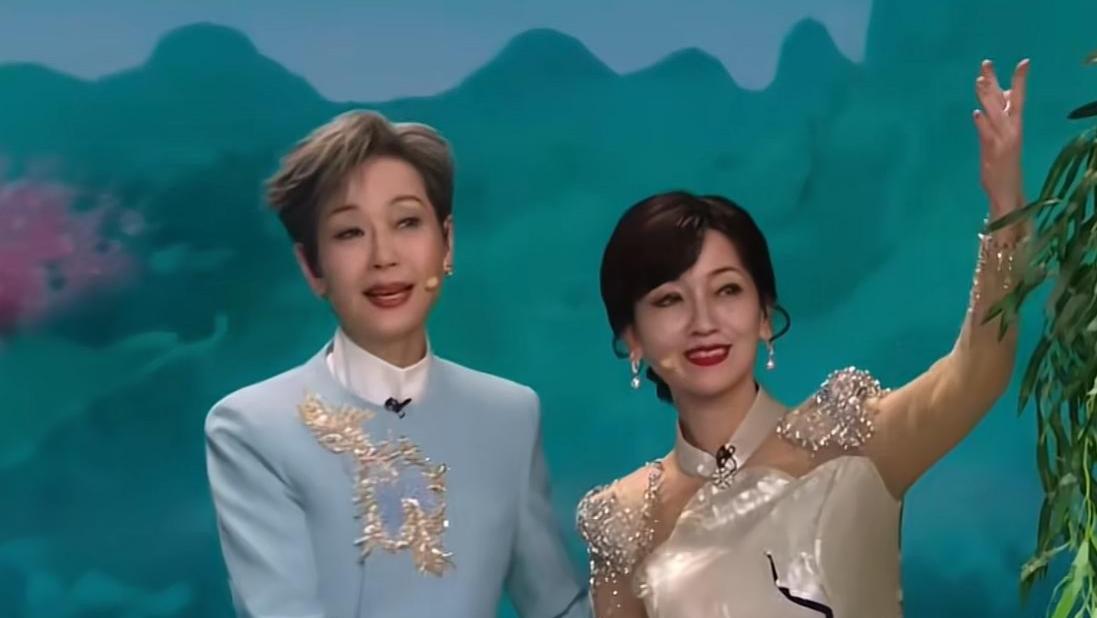 冻龄女神赵雅芝，71岁春晚惊艳，儿子38岁却像20岁？世纪难题