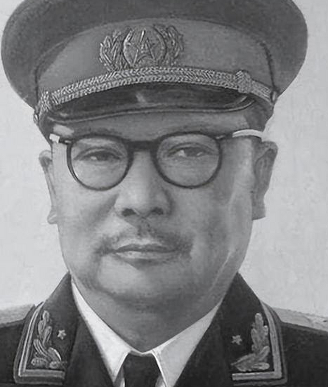 李克农急寻儿，粟裕揭秘真相，李伦前线立功