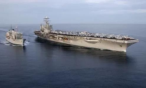 美国官宣两艘航母以克林顿、小布什名字命名！
当地时间1月13日，美国总统拜登发表