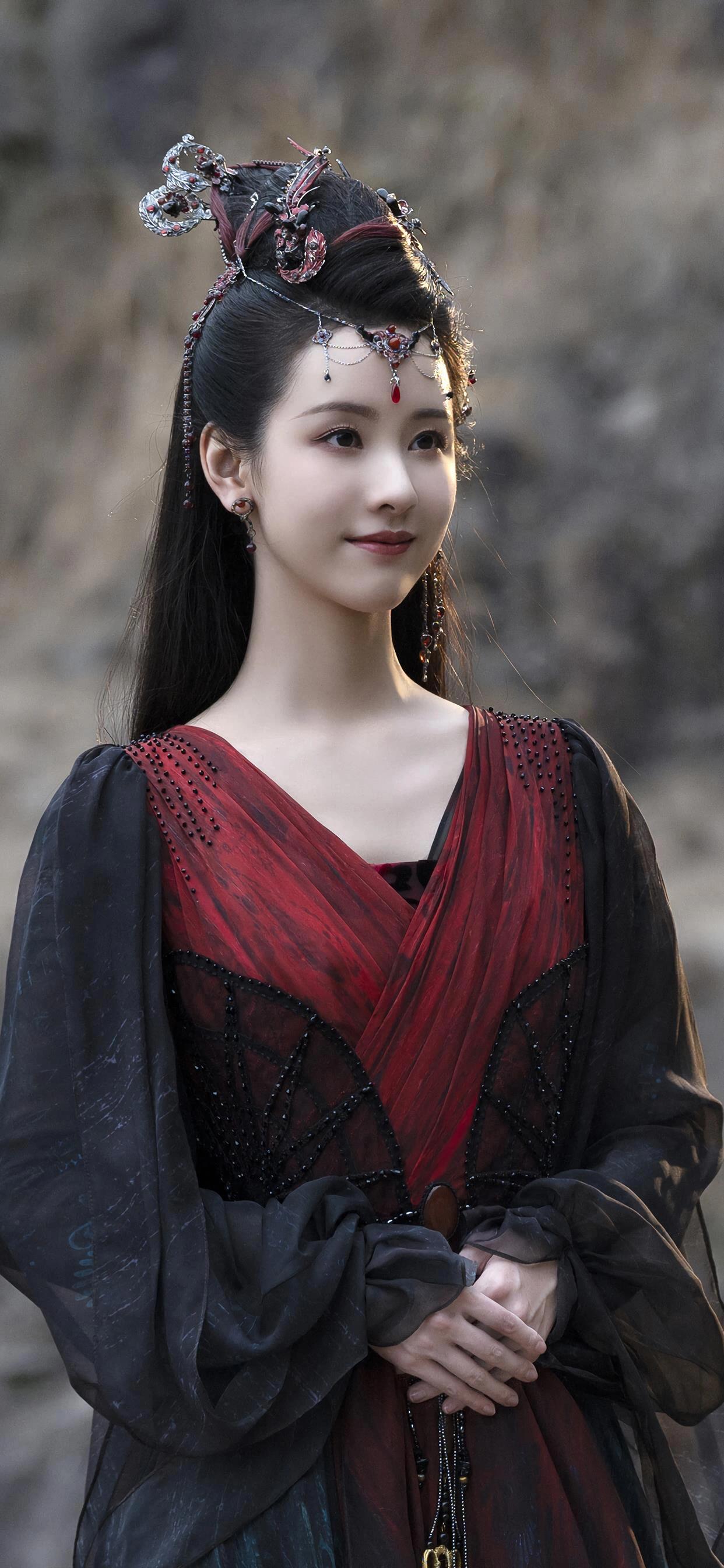 白鹿陈都灵