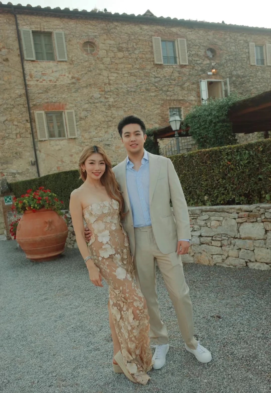 程晓玥婚后生活:嫁富二代生女儿财务自由
好多年没有程晓玥的消息了，无意间刷到她晒