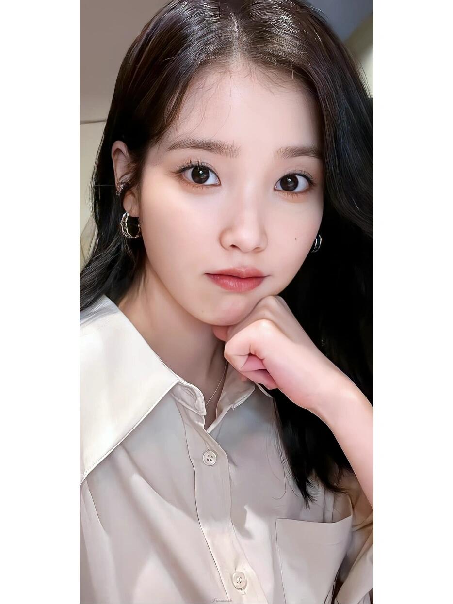 国民妹妹李知恩IU