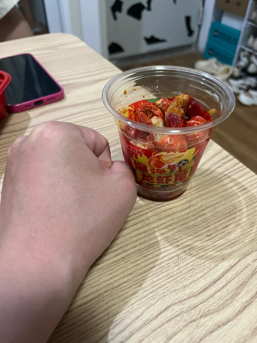 避雷 绝味鸭脖 龙虾尾
首先我没有给差评，也没有退款。
你可以说是店家明码标价，