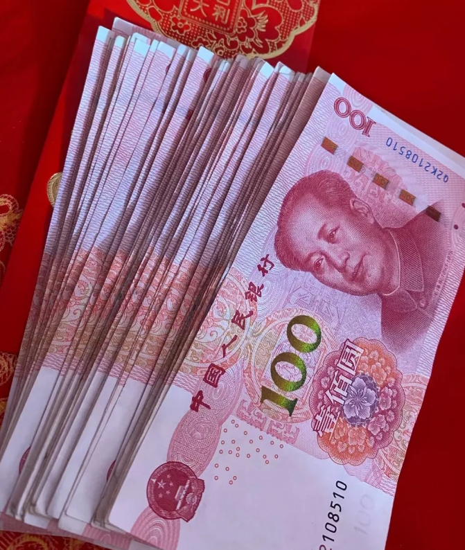 家人们，我最近为了我弟弟结婚的事儿，真是愁得头发都要掉光了！眼瞅着我娘家弟弟没几