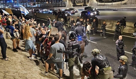 以色列到了承受极限，10票赞成、1票反对通过停火协议，为部队休整和补充武器弹药做
