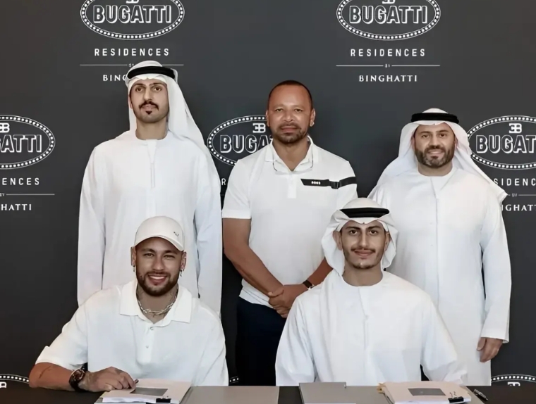 白头巾怒了，内马尔解约，还想要工资没门

2023年从大巴黎加盟利雅得新月内马尔