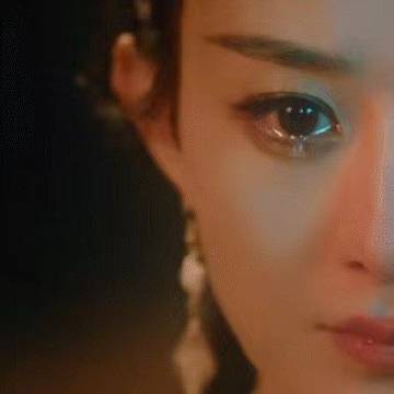 #赵丽颖的左右脸#🐧的《与凤行》永远可以相信赵丽颖的演技，面部控制力太强了‼️