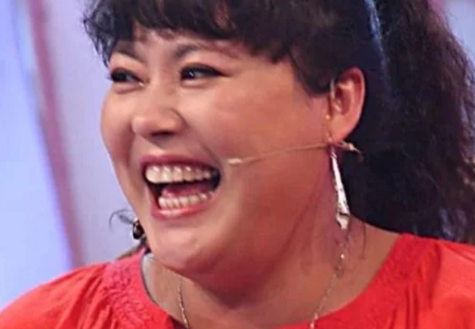 李菁菁：经历三次婚姻，老公一个比一个小