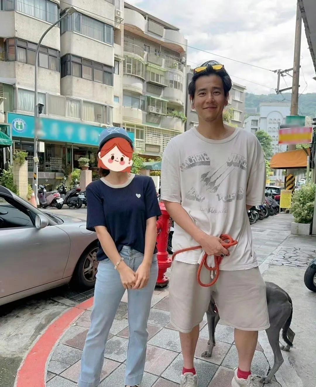 彭于晏不拍戏时素颜遛狗被偶遇，42岁状态超棒