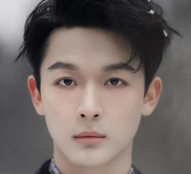 面瘫脸的张晚意，为什么资源这么好？