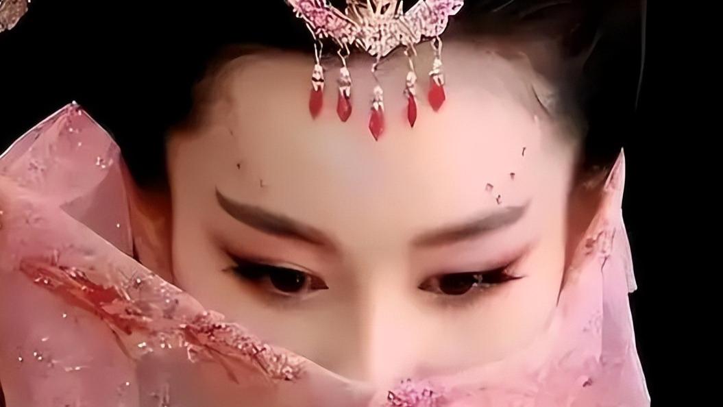 张馨予：娱乐圈中的兰花，以实力绽放光彩