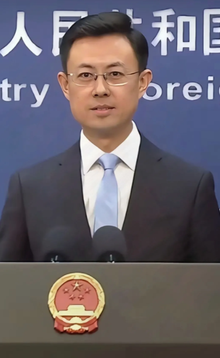 郭嘉昆在西方国家媒体记者面前，第一次发言就怼翻记者！

外交部新发言人郭嘉昆，在