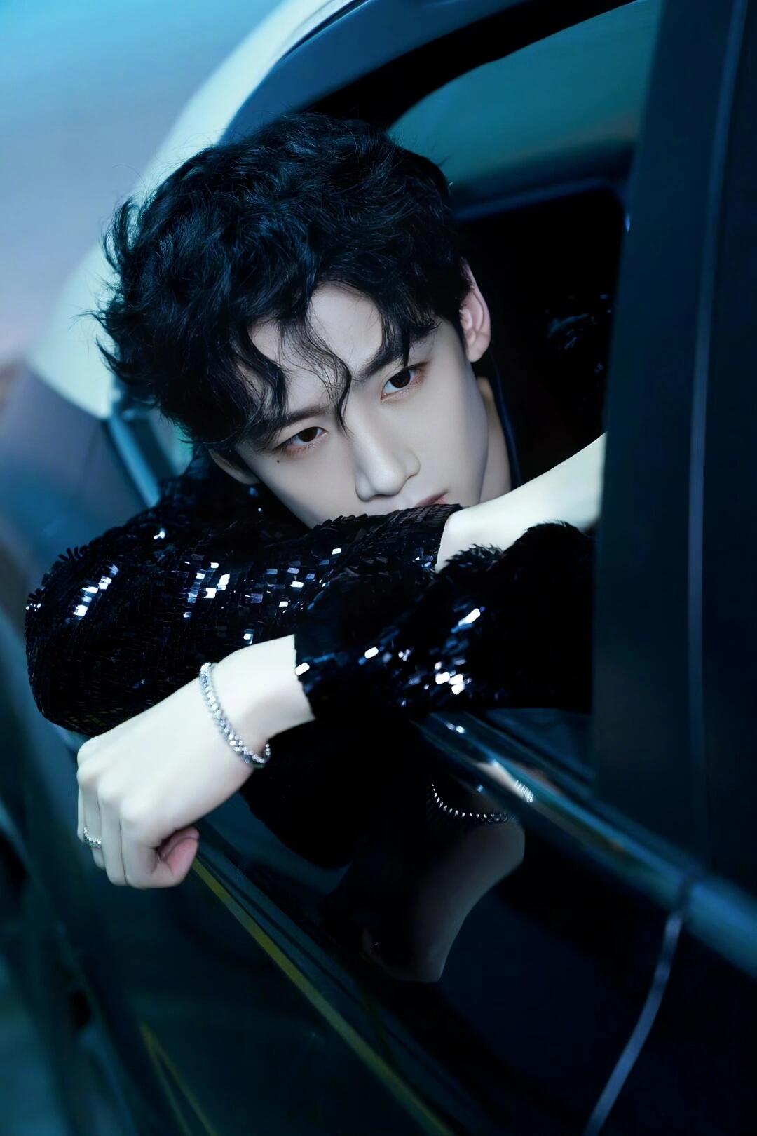 白敬亭型男的代表