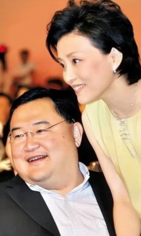 跨界女杰杨澜：独立与热爱铸就辉煌人生