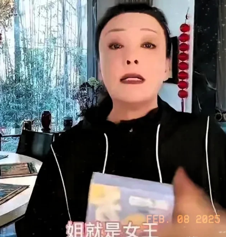 天啊，才发现张兰不是中国人！


不知道该说什么了。老铁们怎么看？
