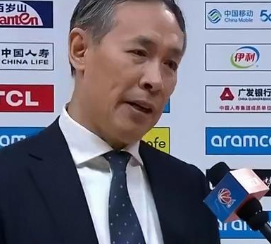 北京男篮主教练许利民谈球队逆转辽宁，他表示：这场在开局不利情况下，大家没有放弃，