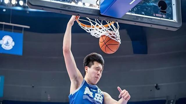 猛虎复苏，徐昕有功！广东男篮逆转青岛！吉伦沃特神勇杜锋醒醒！