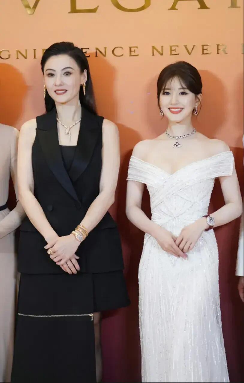 赵露思和张柏芝同框如何