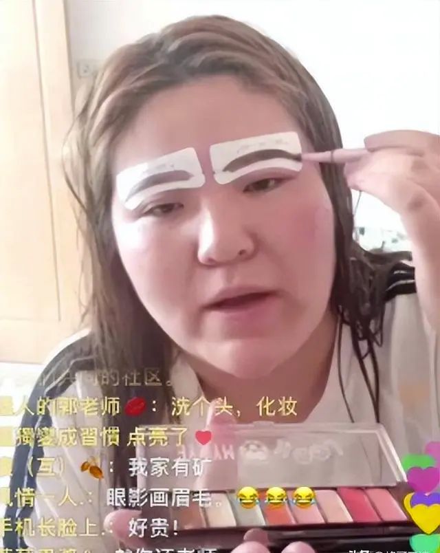 目不识丁、一肚子草包,是谁捧红了这些跳梁小丑(目不识丁的什么意思)-第5张图片-九妖电影 目不识丁、一肚子草包,是谁捧红了这些跳梁小丑(目不识丁的什么意思)-第5张图片-九妖电影