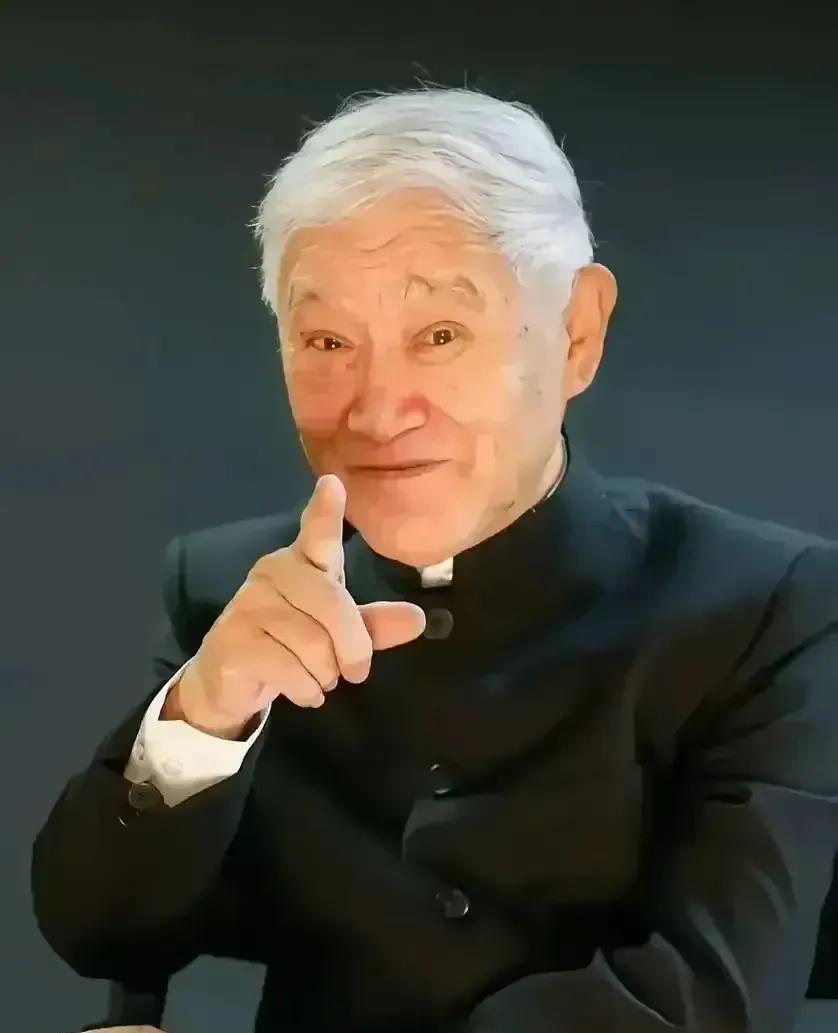 撞了 100 次南墙，才明白的老人言
1.床头不要放一把空椅子。
2.女大一，不