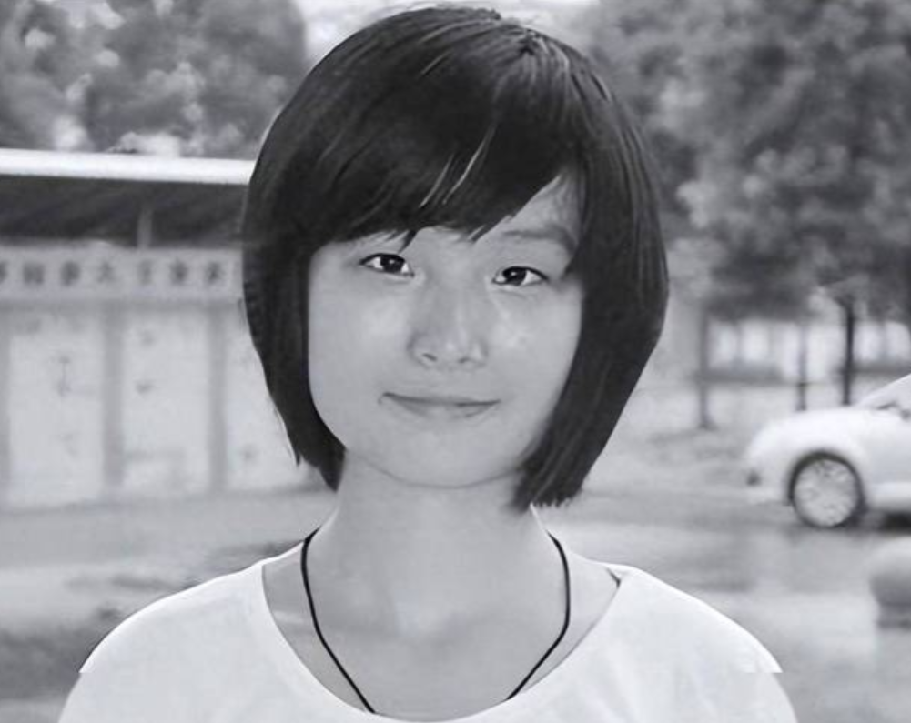 高考女状元因被父亲偷改志愿，与北大失之交臂，为了逃避父母的控制，她远渡韩国24年