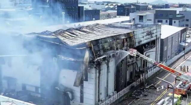 竟然大多数都是女性，而且年龄30~40岁。

我对韩国工厂的中国员工收入以及相关