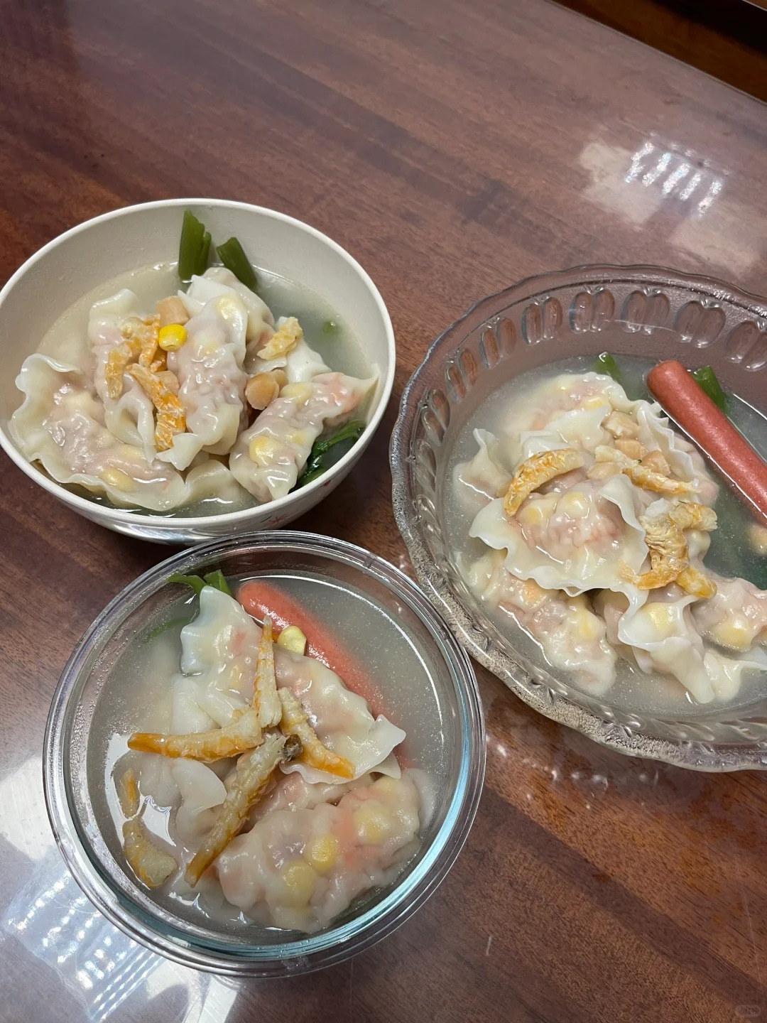 广东家常菜
今晚不吃饭 吃饺子云吞
肉馅都是自己剁的.足料.好吃！！！