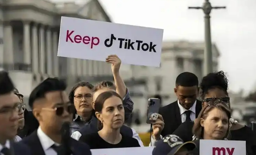 Tiktok唯一的生路绝不在特朗普手中，更不在华盛顿的任何一个政客手中，他们没有