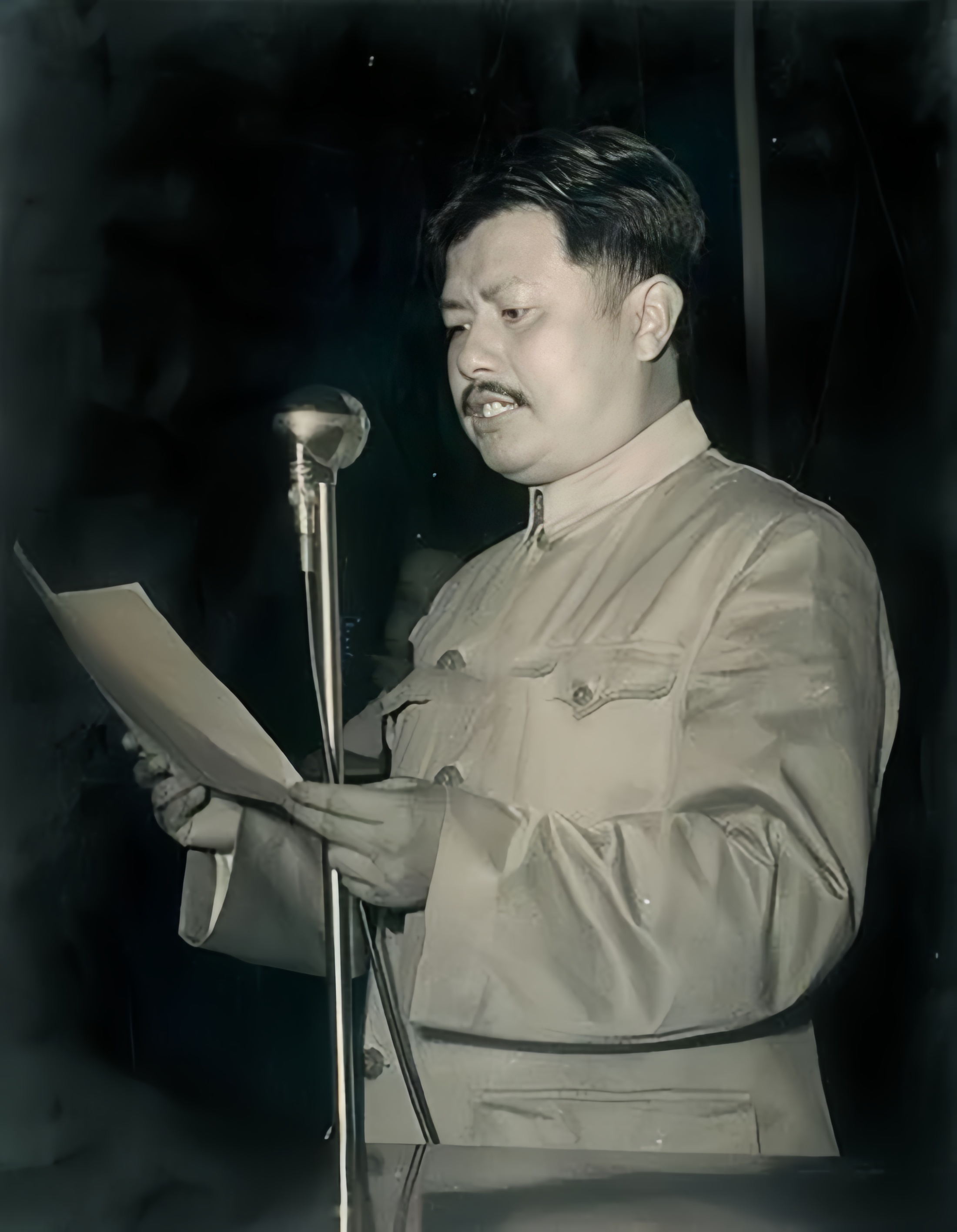 1946年傅秋涛上将率领两个团来滨海地区休整，部队没有棉衣，太冷了。谷牧请示华东