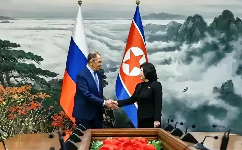 快讯！朝鲜部队的底细都被扒了！

一、朝鲜军队的纪律，就像是一块铁板，严丝合缝，