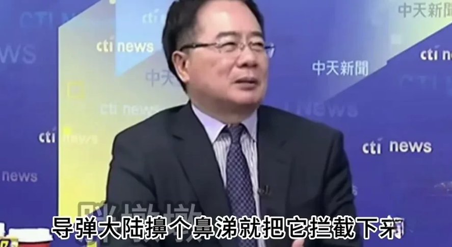 菲律宾的那条破船，对不少国人来说如鲠在喉！为什么不炸沉它？长此以往黄岩岛不就危险
