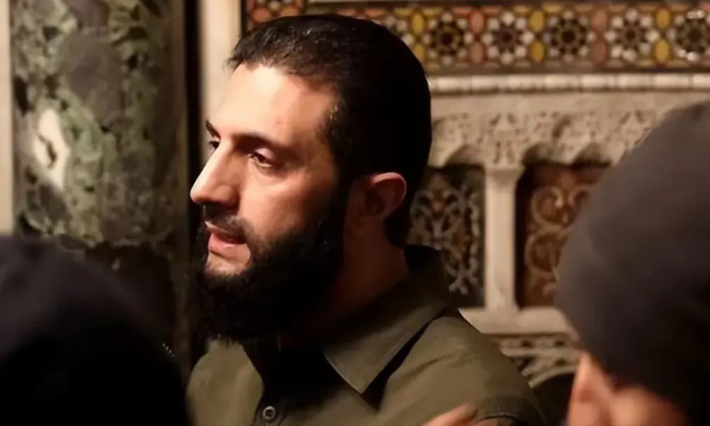 叙利亚新政府太“绝”了
连发三条禁令
第一，禁止俄罗斯船只进入叙利亚港口
第二，