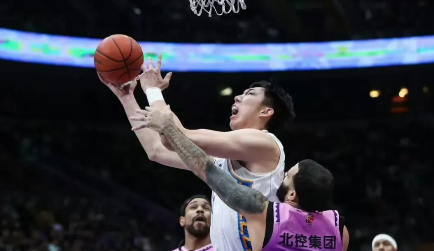 CBA强强对话北控VS北汽，从胜负，不但看出谁最强，也分出谁是最佳引援

1，京