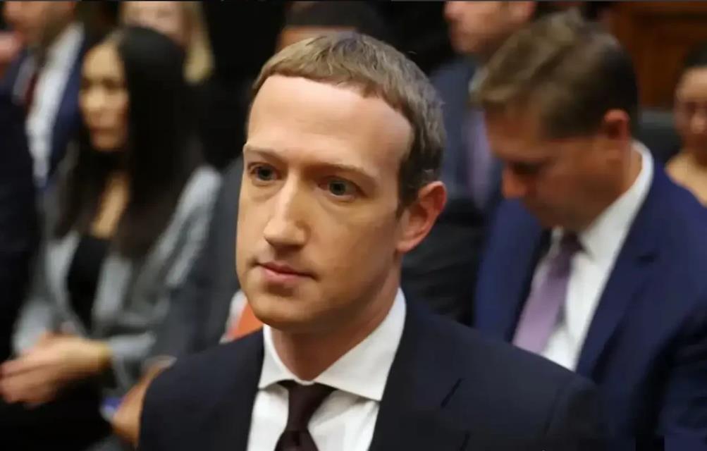 正所谓，识时务者为俊杰。小扎同学还是太年轻，没有定力！在特朗普的一顿恐吓之下立马