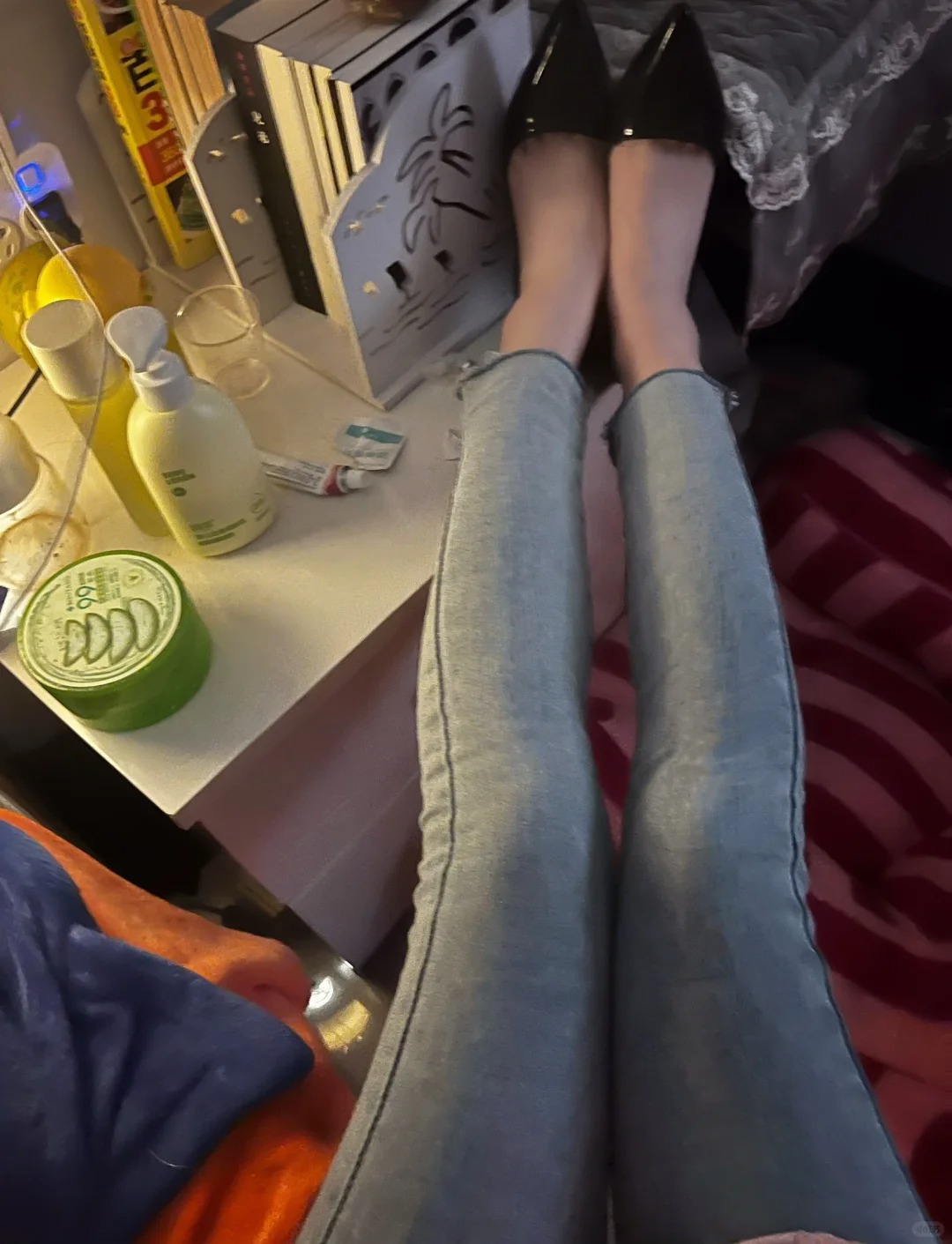 为什么搭不出富家千金的感觉？
真的很喜欢尖头平底鞋和高跟鞋可是没有博主穿出来好看