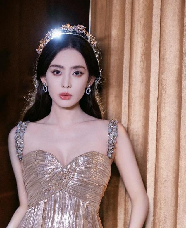 古力娜扎, 最美照片16张, 你喜欢哪张呢?