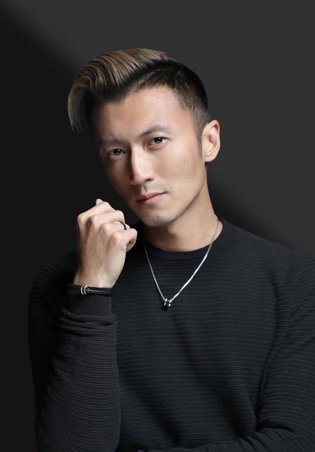 谢霆锋王菲享自由生活，关爱家人成典范！