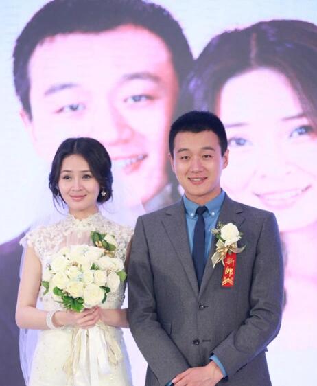 佟大为娶白月光为妻，8年生3子