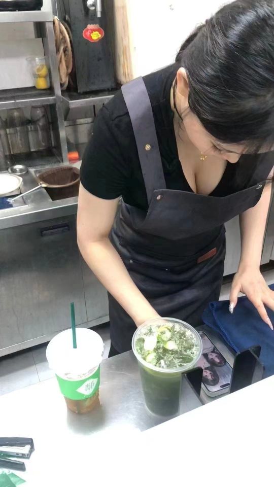 小姐姐这是大杯？？