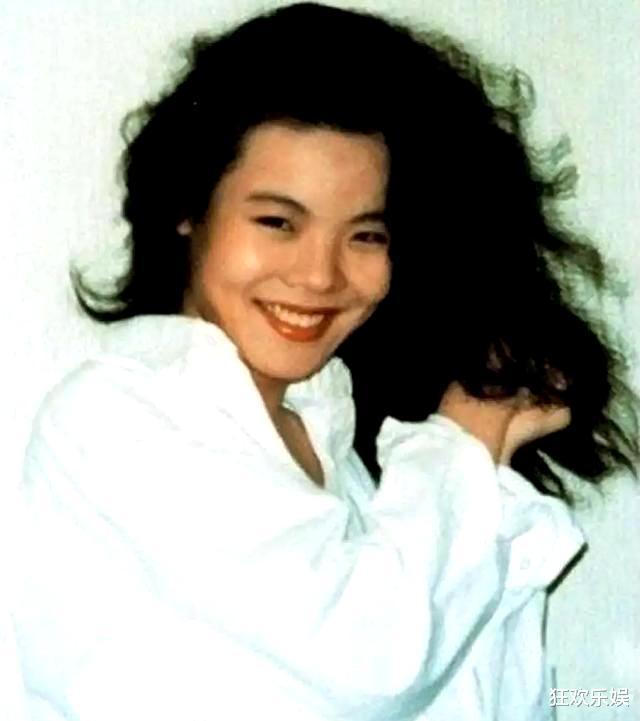 春晚爆红后，她洗完澡从23楼一跃而下，临终前说：妈，我好后悔（除什么什么之外的英文怎么读）-第5张图片-九妖电影