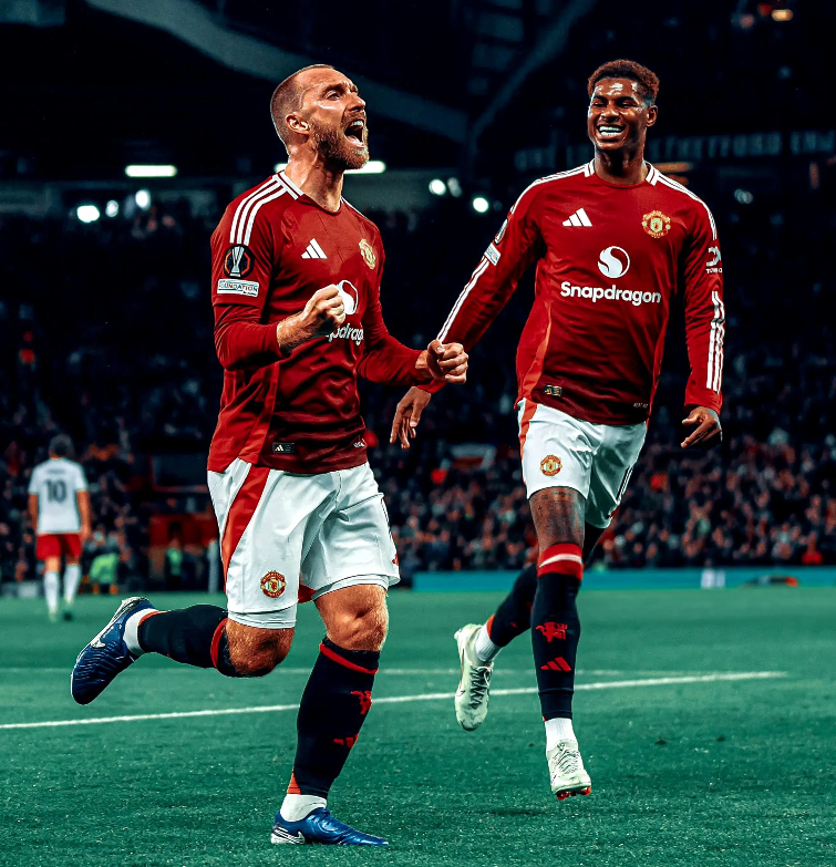 在欧联联赛新赛季的首轮较量中，两大传统劲旅曼联与拉齐奥各自迎来了他们的首秀，然而