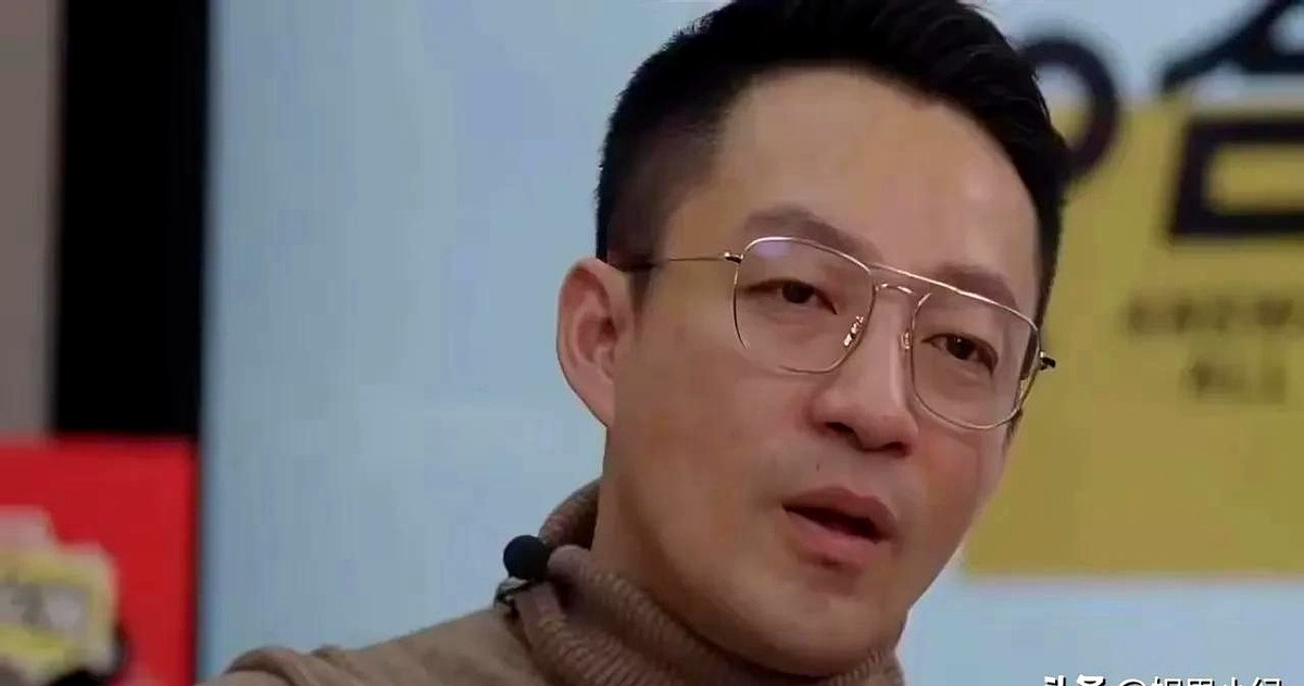 汪小菲携父母及律师团队赴台北协商孩子监护权，首次商谈未果。徐家坚持要求两个孩子继
