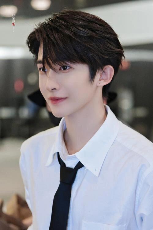 这个夏天，刘宇在舞台上绽放光芒