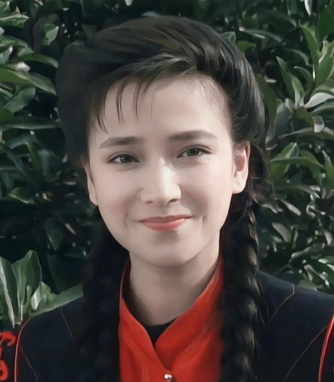 何晴：从古典美人到勇敢抗癌的传奇女星