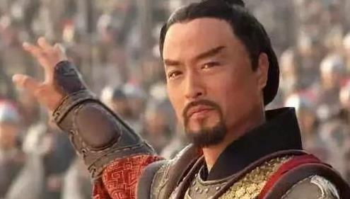 一天深夜，一蒙面男子偷偷翻墙跃进大将杨素宠妾房中，宠妾立马扑了上去，正当两人如胶